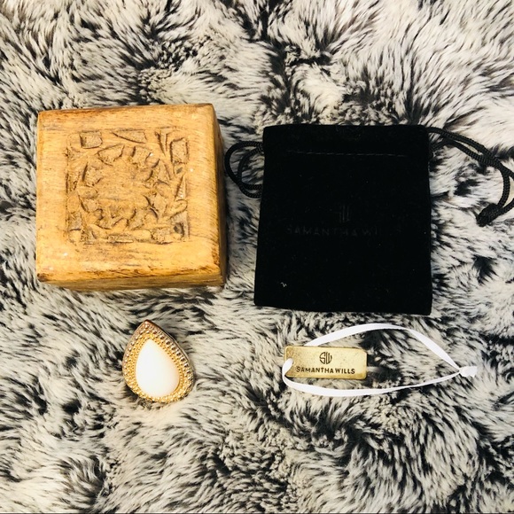 *SOLD* Samantha Wills White & Gold Bohemian Bardot Adjustable Ring w/Wooden Box - Picture 8 of 8